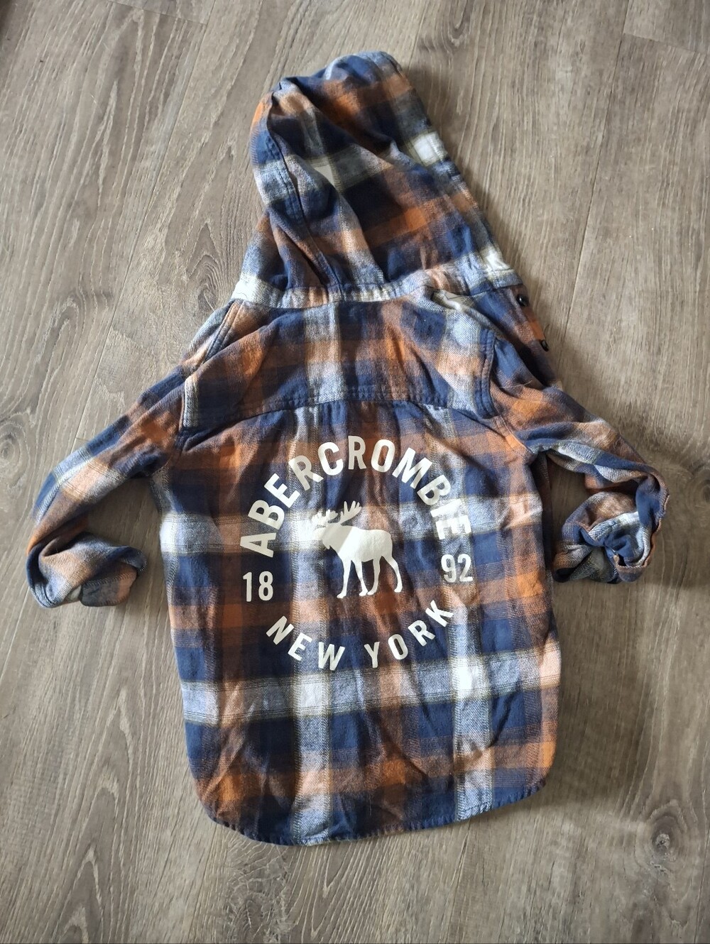 Abercrombie & Fitch kids blue and orange plaid button up shirt flannel size 5 6